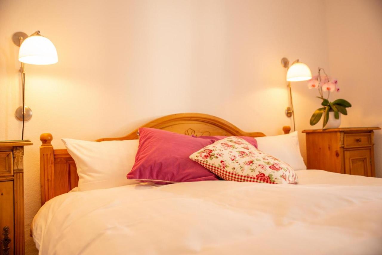Hotel Wappenstube Эрбах Экстерьер фото