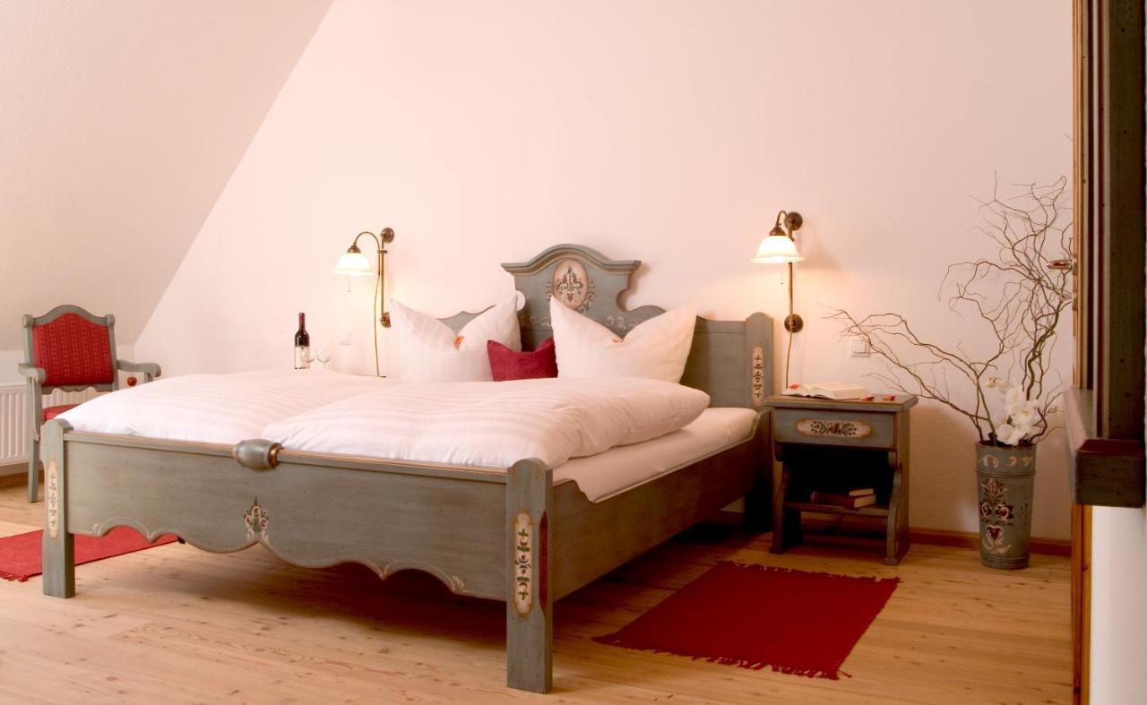 Hotel Wappenstube Эрбах Экстерьер фото