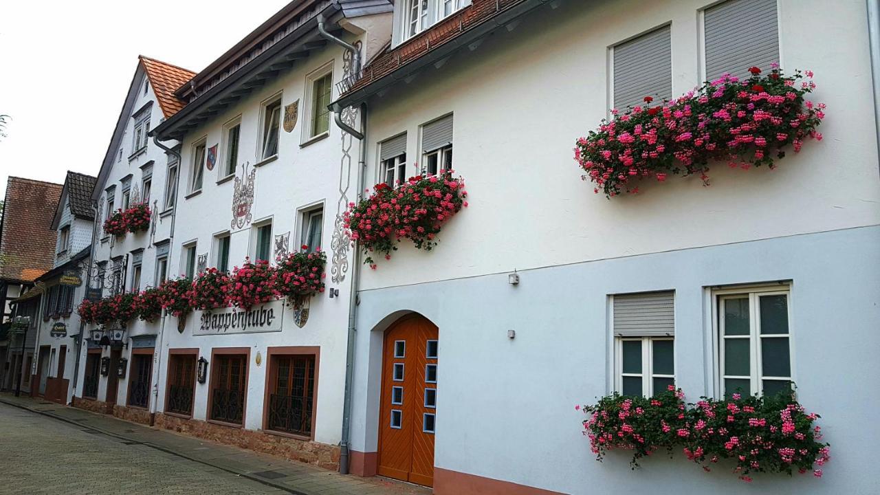 Hotel Wappenstube Эрбах Экстерьер фото